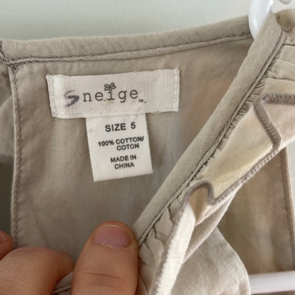 Neige - Picture 3 of 4